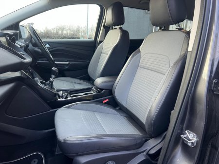 2017 Ford Kuga 1.5TDCi 120PS FWD Titanium €11,500 thumbnail