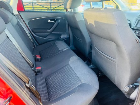 2015 Volkswagen Polo DBA-6RCJZ €11,950 thumbnail