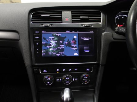 2017 Volkswagen Golf 1.2 TSI COMFORTLINE €16,450 thumbnail