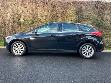 2017 Ford Focus 1.0 Ecoboost Turbo 125PS Titanium €9,950 thumbnail