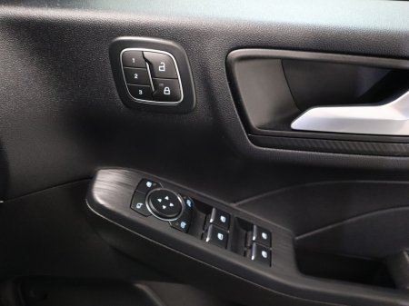 2025 Ford Kuga *44* ST-LINE X PHEV CVT ACTIVE €39,750 thumbnail