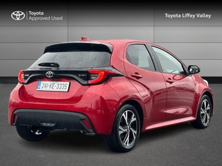2024 Toyota Yaris YARIS HYBRID LUNA SPORT €25,950 thumbnail