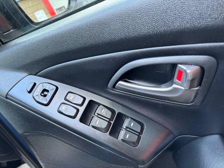 2015 Hyundai ix35 - thumbnail 11