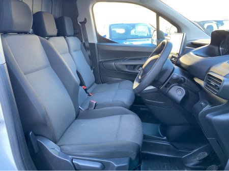 2022 Peugeot Partner Professional Premium 100 HDi €12,495 thumbnail