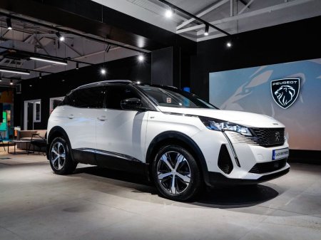 2021 Peugeot 3008 - thumbnail 1