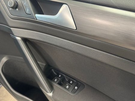 2019 Volkswagen Golf - thumbnail 12