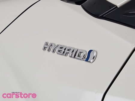 2020 Toyota C-HR 1.8 HYBRID Auto €23,880 thumbnail