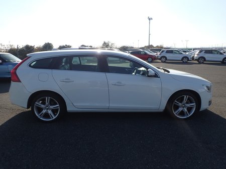 2018 Volvo V60 - thumbnail 4