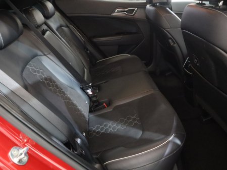 2022 Kia Sportage - thumbnail 28