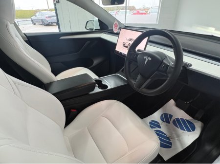 2023 Tesla Model Y - thumbnail 16