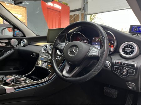 2016 Mercedes-Benz C Class €17950! 2016 MERCEDES-BENZ C350E STATIONWAGON AVANTGARDE 2.0 AUTOMATIC / CRUISE CONTROL / REVERSE CAMERA / ELECTRIC MEMORY & HEATED SEATS €17,950 thumbnail