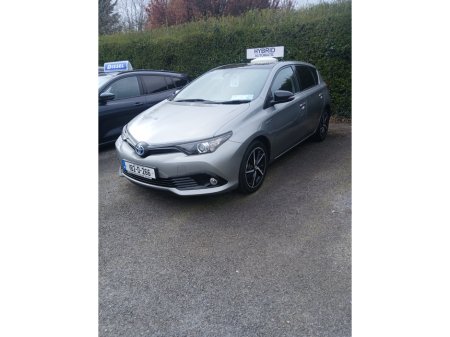 2018 Toyota Auris - thumbnail 2