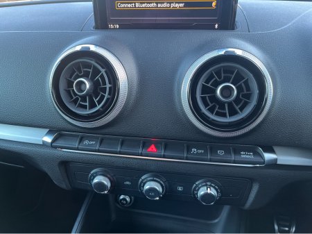 2020 Audi A3 S-LINE SPORTBACK 30TFSI MANUAL 1.0 PETROL thumbnail