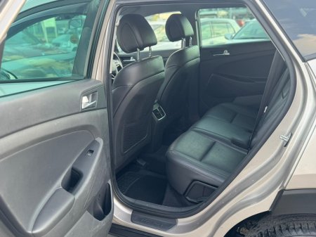 2017 Hyundai Tucson - thumbnail 16