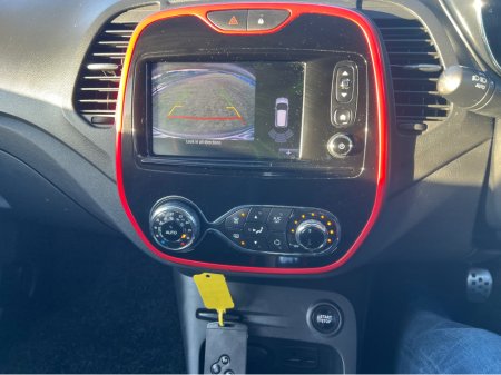 2017 Renault Captur SIGNATURE 1.5 DCI 90 20 4DR €11,950 thumbnail