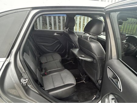 2018 Mercedes-Benz B Class B180 Urban Sport automatic 1.6 €19,995 thumbnail