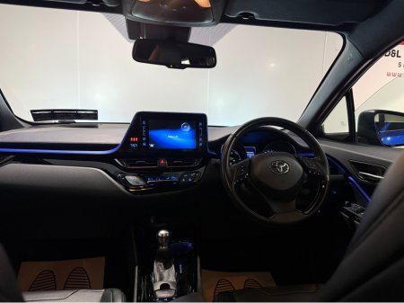 2018 Toyota C-HR HYBRID LUNA SPORT 4DR AUTO €16,950 thumbnail