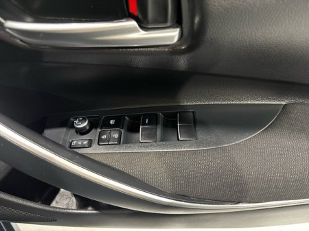 2025 Toyota Corolla SALOON LUNA HYBRID AUTO €31,750 thumbnail