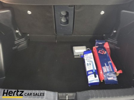 2023 Toyota Yaris Cross - thumbnail 18