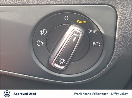 2019 Volkswagen Tiguan COMFORTLINE AUTO 2.0 TDI 150HP *INDIUM GREY METALLIC* €24,895 thumbnail