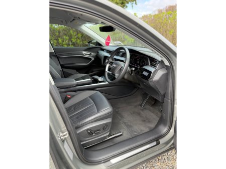 2024 Audi Q8 - thumbnail 23