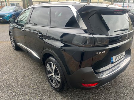 2021 Peugeot 5008 - thumbnail 4