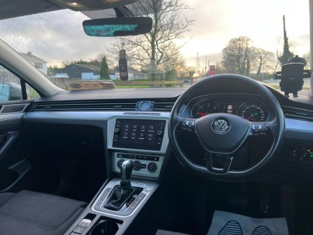 2020 Volkswagen Passat 2.0 TDI 150HP Comfortline DSG €23,750 thumbnail