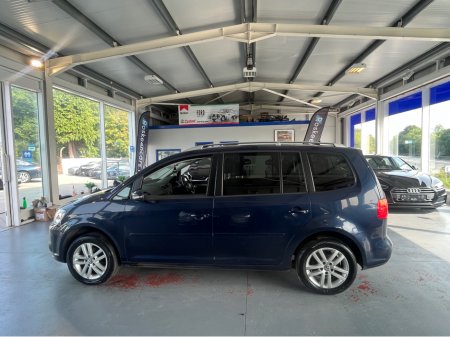 2014 Volkswagen Touran CL BLUEMOTION 1.6 TDI 7SEATS 105 5DR €9,950 thumbnail