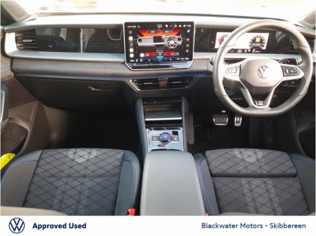 2025 Volkswagen Tayron - view 2