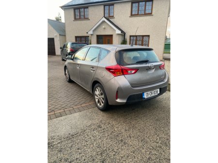 2013 Toyota Auris 1.4 D-4D ICON 5DR S/S €5,000