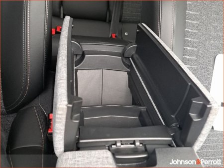 2025 Peugeot 3008 1.2 MHEV 145bhp eDCS6 Allure €40,900 thumbnail