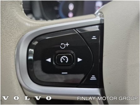 2021 Volvo XC60 - thumbnail 17