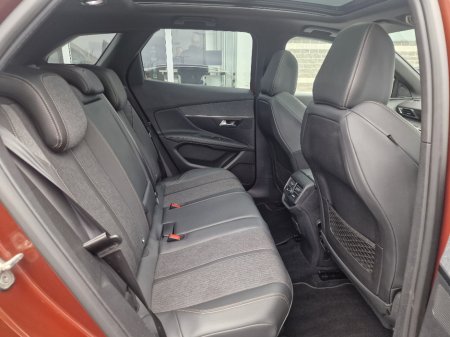 2019 Peugeot 3008 - thumbnail 18