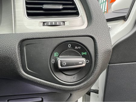 2016 Volkswagen Golf - thumbnail 16