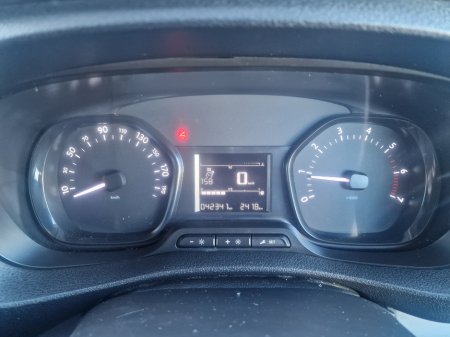 2022 Opel Vivaro - thumbnail 12