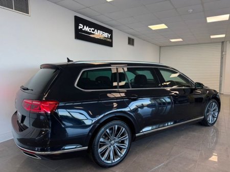 2022 Volkswagen Passat 2.0 TDI 150HP Elegance DSG €29,995 thumbnail