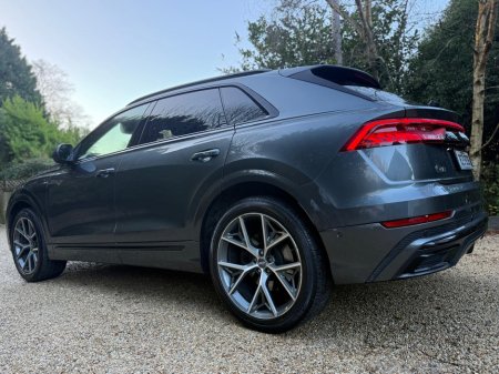 2018 Audi Q8 - thumbnail 7