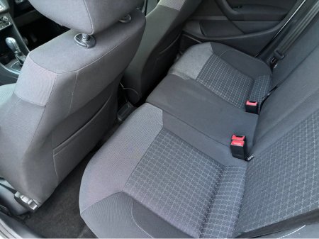 2017 Volkswagen Polo 1.2i TSI Petrol Active Automatic €14,750 thumbnail