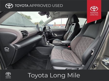 2023 Toyota Yaris Cross 1.5 Hybrid Sol 5dr ‘’Irish Car not to be confused with a Jap Import’’ €28,949 thumbnail