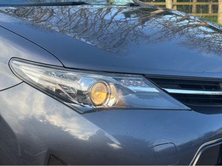 2014 Toyota Auris - thumbnail 7