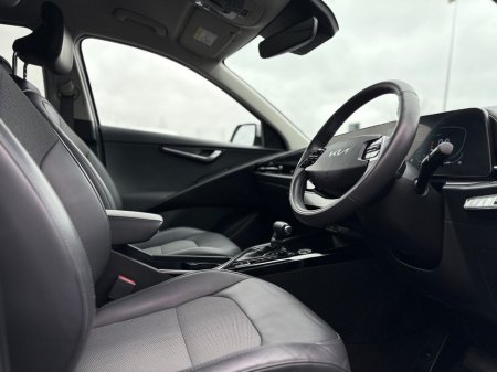 2023 Kia Niro - thumbnail 10