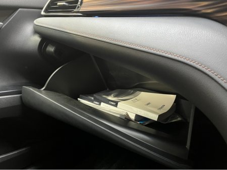 2020 Toyota Camry - thumbnail 19