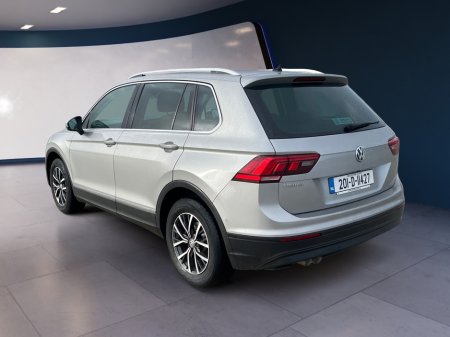 2020 Volkswagen Tiguan CL 2.0 TDI MANUAL 6SPEED FWD 150HP 5DR €23,900 thumbnail