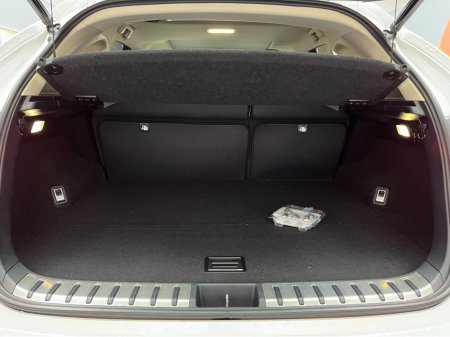 2019 Lexus NX 300 h - thumbnail 8