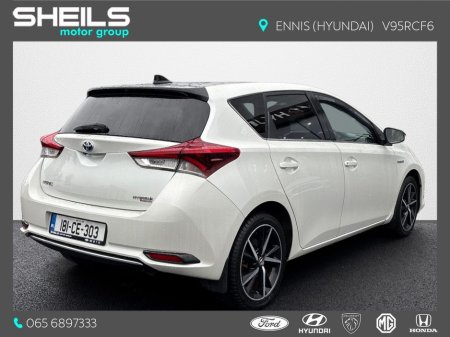 2018 Toyota Auris Hybrid Luna Sport €18,500