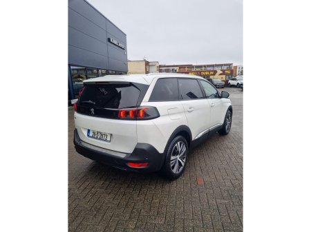 2021 Peugeot 5008 1.5 BlueHDi 130bhp Allure Auto €29,950 thumbnail