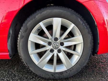 2014 Volkswagen Polo 1.2L Petrol Automatic TSI €10,950 thumbnail