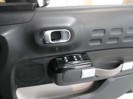 2017 Citroen C3 - thumbnail 27