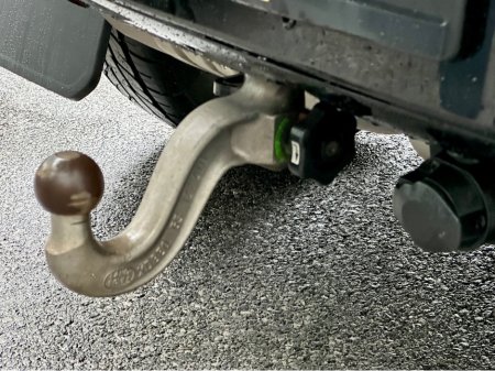 2022 Land Rover Defender ++LOW KM++ 3 SEATS / PLUS VAT €53,000 thumbnail