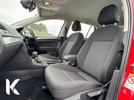 2019 Volkswagen Golf 1.2L TSI AUTOMATIC - BLACK ALLOYS - REVERSE CAMERA €19,950 thumbnail